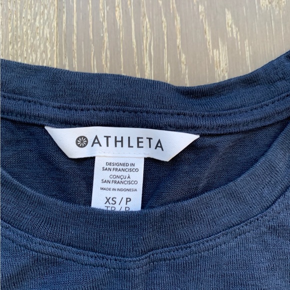 Athleta Breezy tank top - Picture 2 of 5
